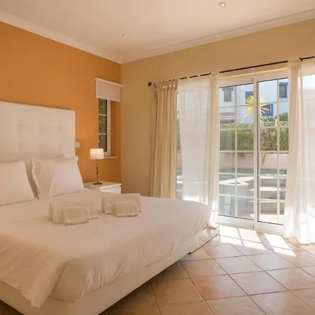 Joanne * Vale do Lobo